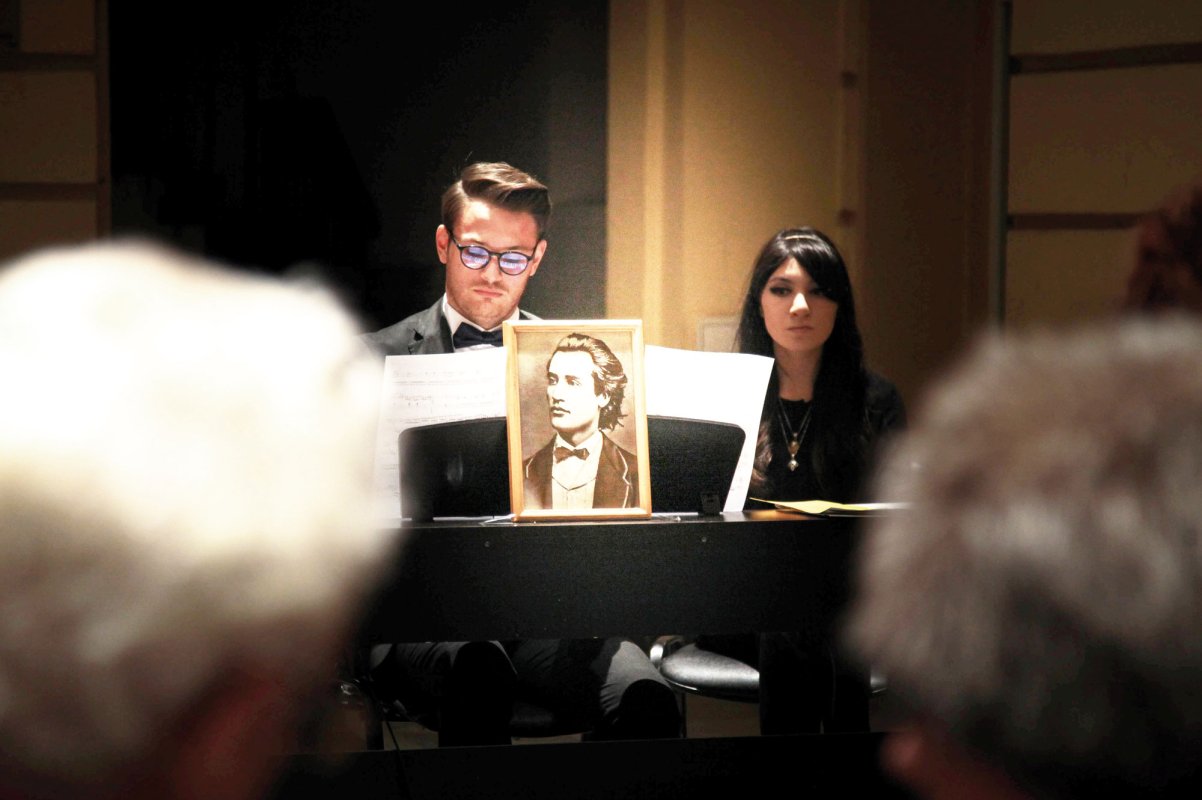 Evenimente dedicate aniversării poetului naţional Mihai Eminescu 2616
