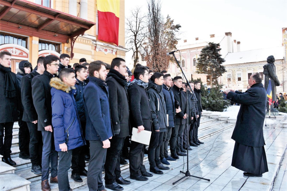 Evenimente culturale și duhovnicești în memoria poetului Mihai Eminescu 2580