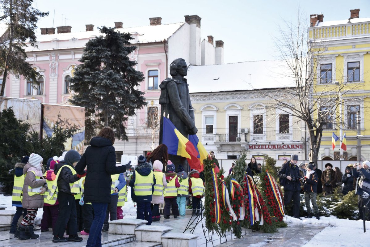Evenimente culturale și duhovnicești în memoria poetului Mihai Eminescu 2582