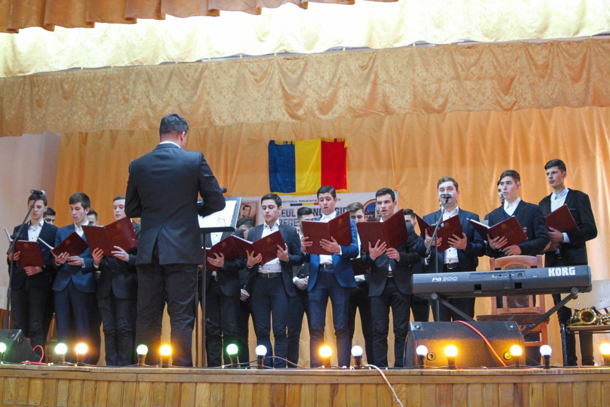 Mihai Eminescu omagiat în mai multe eparhii 2558