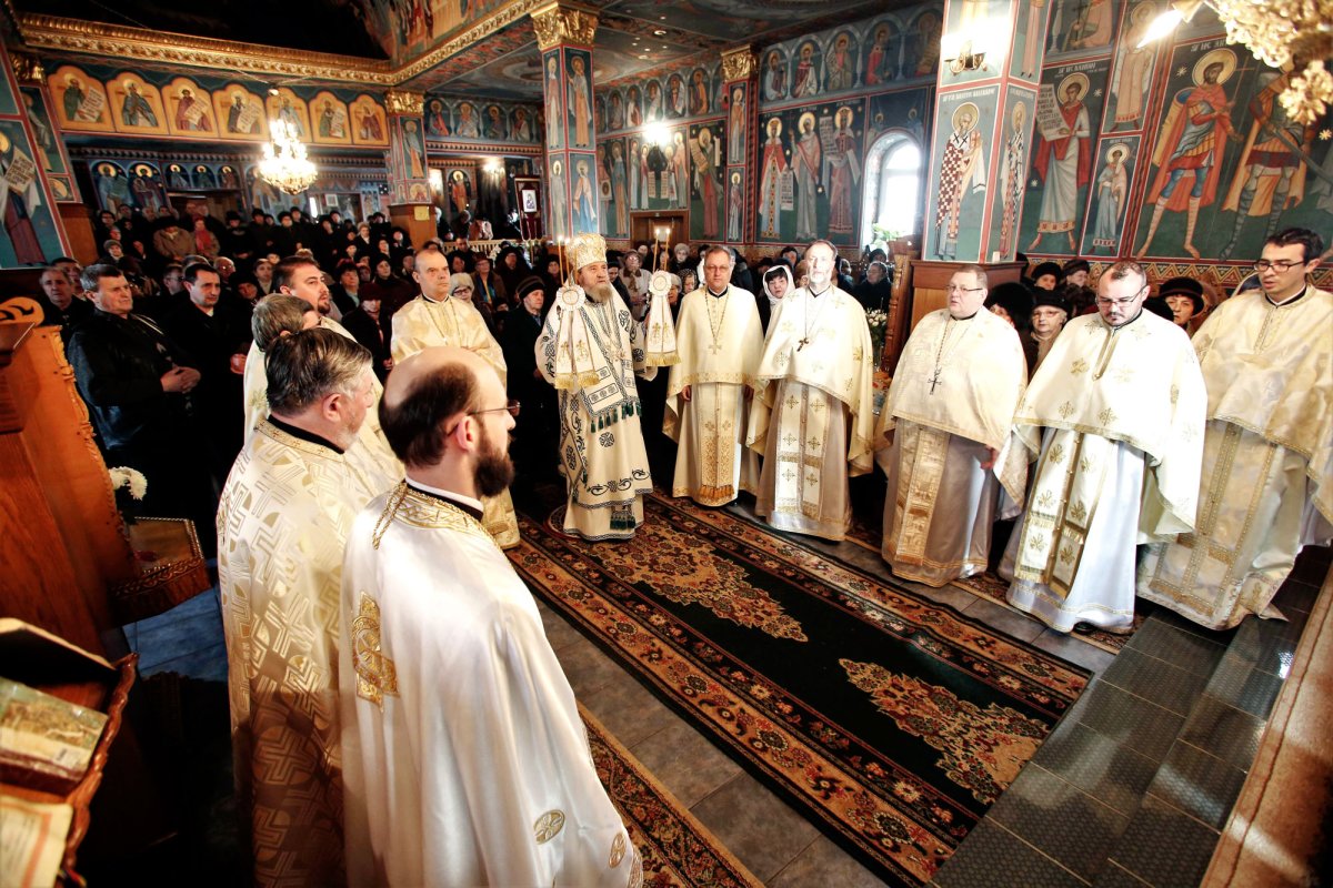 Hram la Biserica „Sfântul Antonie cel Mare” din Sibiu 2449