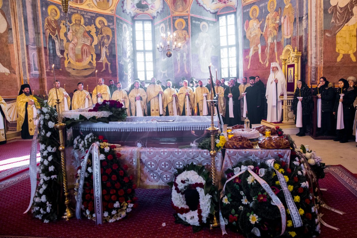 Învățătorul Ioan Octavian Vișan-Ciobotea s-a mutat la veșnicie 2485