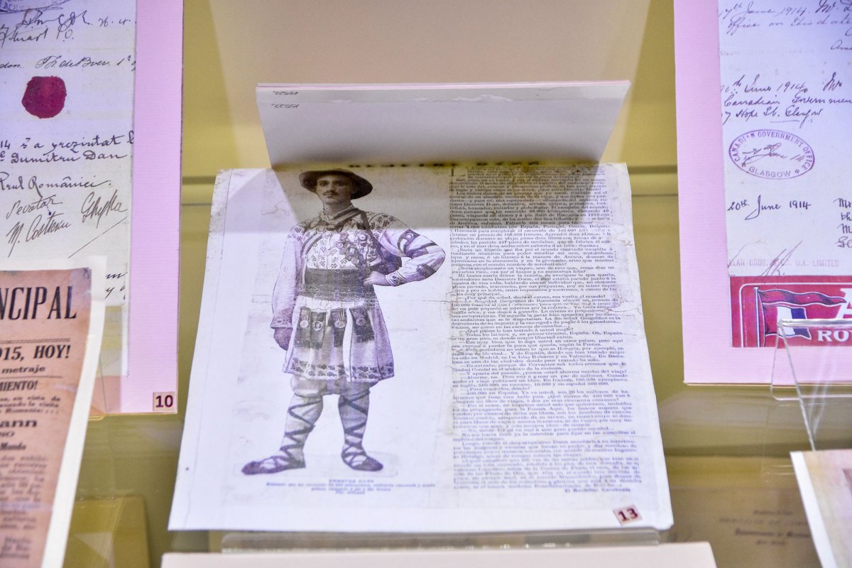 Călătorie în jurul lumii în opinci 2374