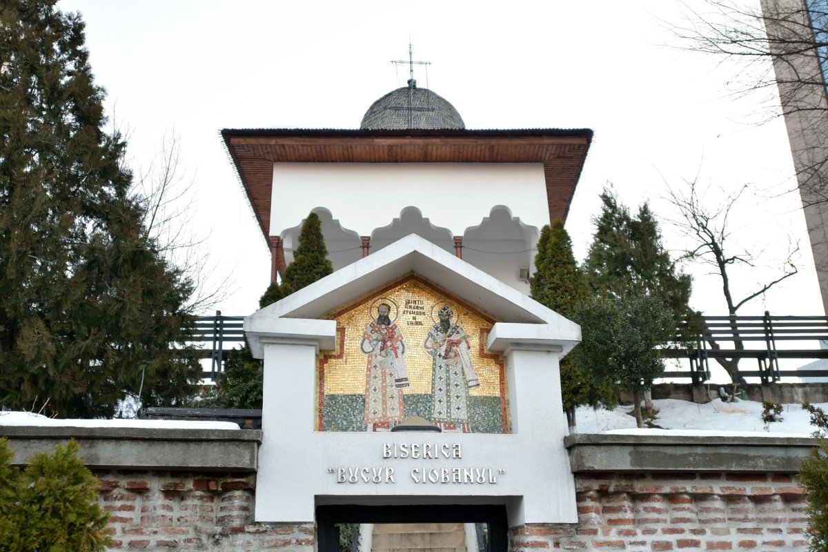 Hramul Bisericii Bucur Ciobanul din Capitală 2390