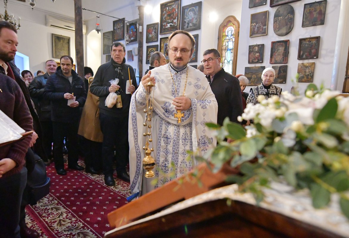 Hramul Bisericii Bucur Ciobanul din Capitală 2393