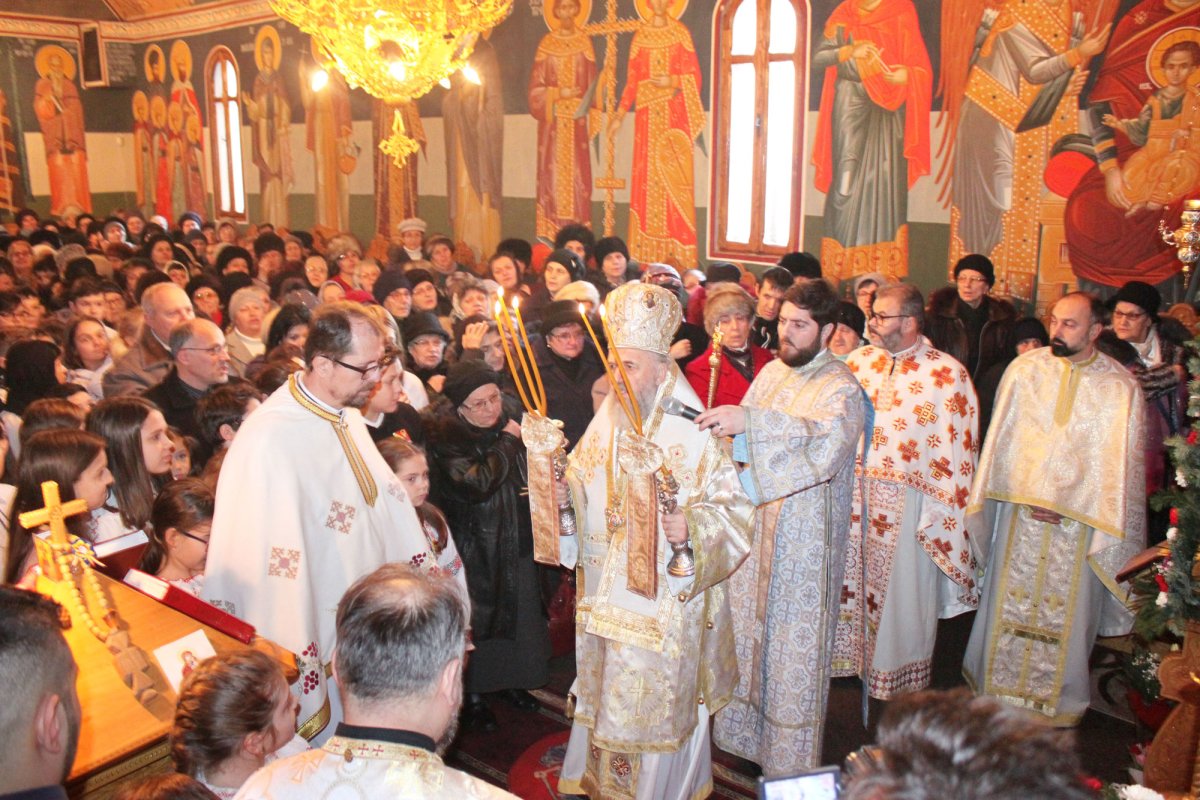 Zi de hram la biserici închinate Sfântului Antonie 2384