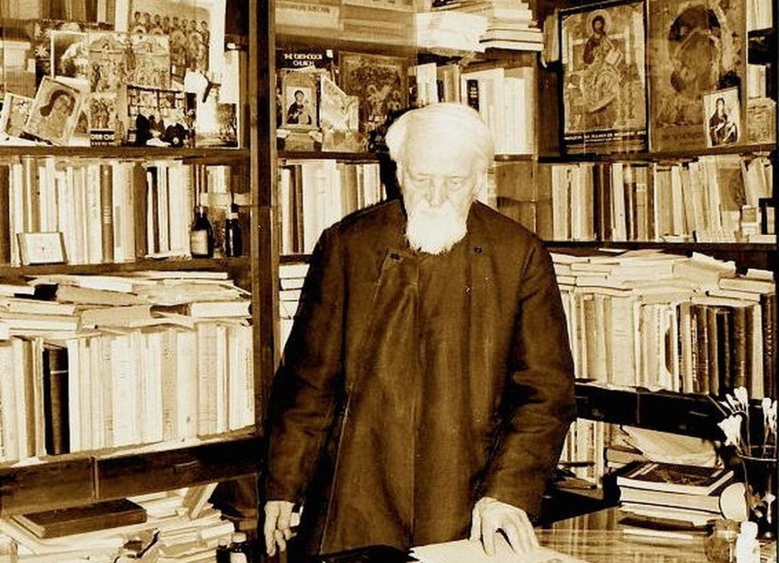 PERSPECTIVE: Părintele profesor Dumitru Stăniloae - echilibru între antiteze 115605