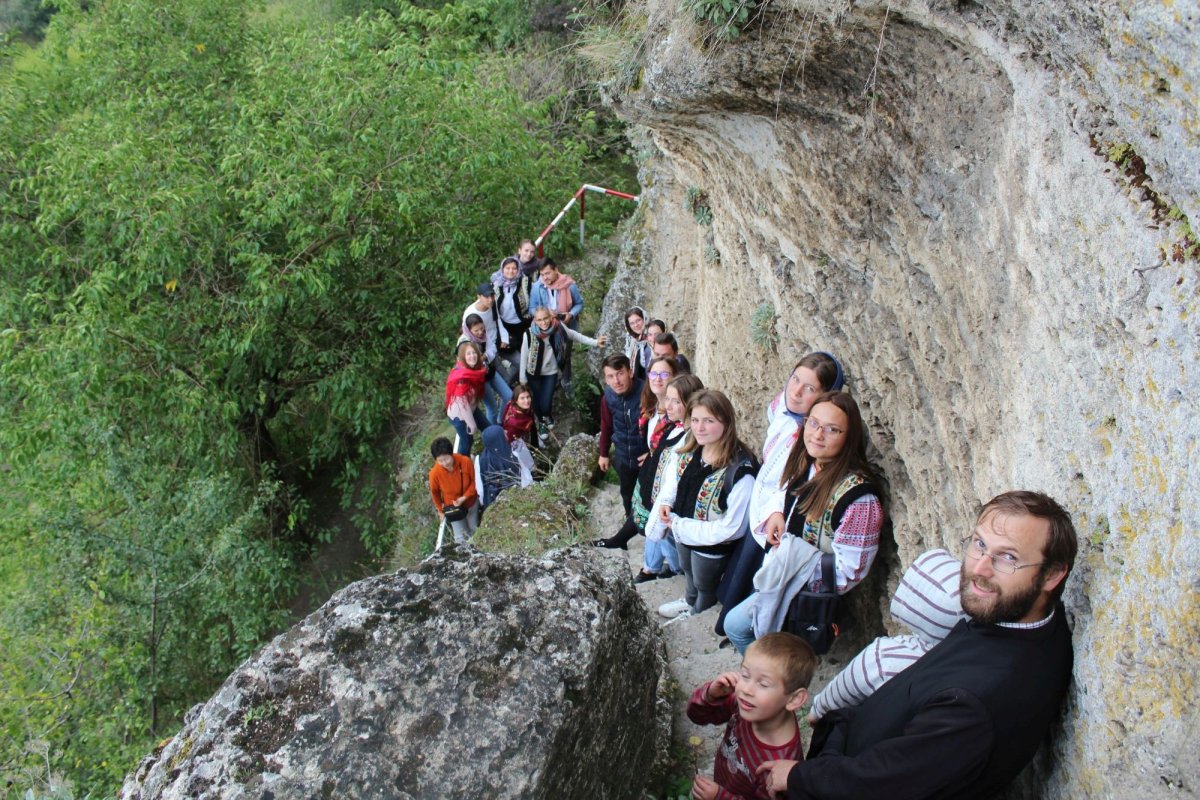 E de ajuns să fii tânăr pentru a fi fericit? 2312