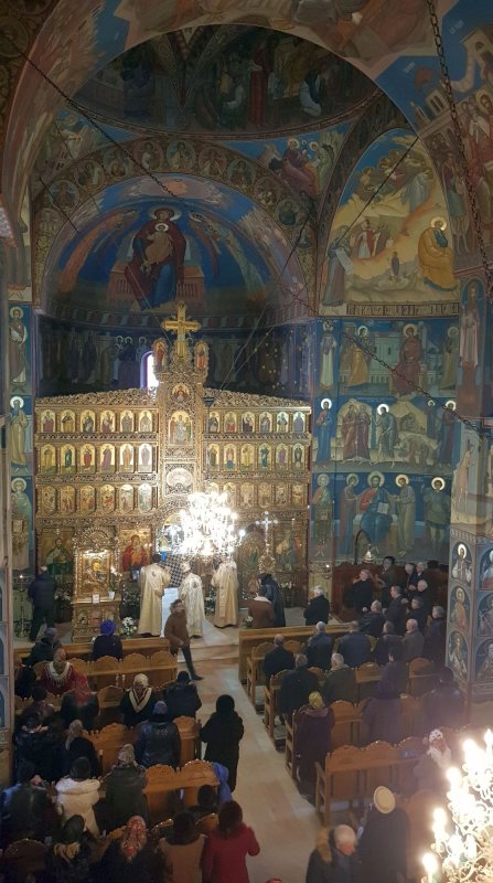 Binecuvântare arhierească pentru credincioşii din Burdujeni 2214