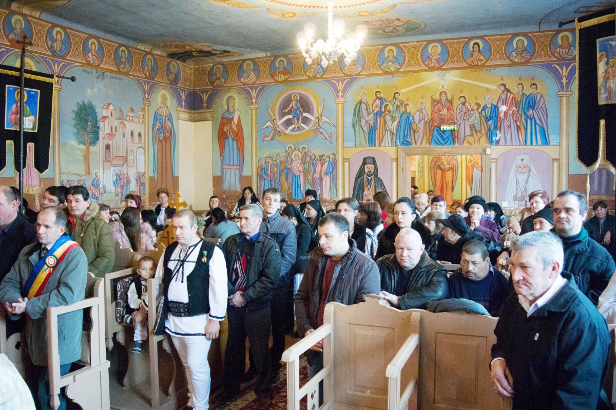 Slujiri arhiereşti în Duminica a 29-a după Rusalii 2258