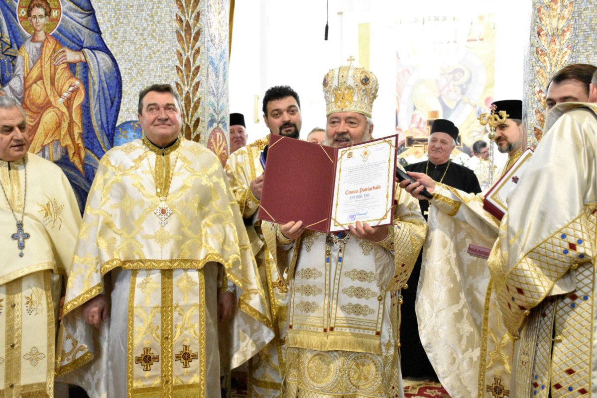 Slujiri arhiereşti în Duminica a 29-a după Rusalii 2260