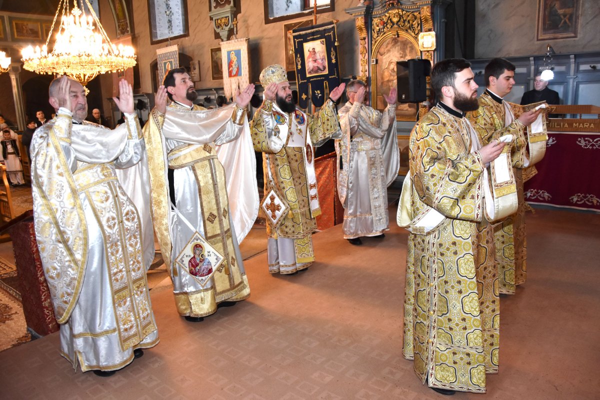 Slujiri arhierești în Mitropolia Banatului 2287