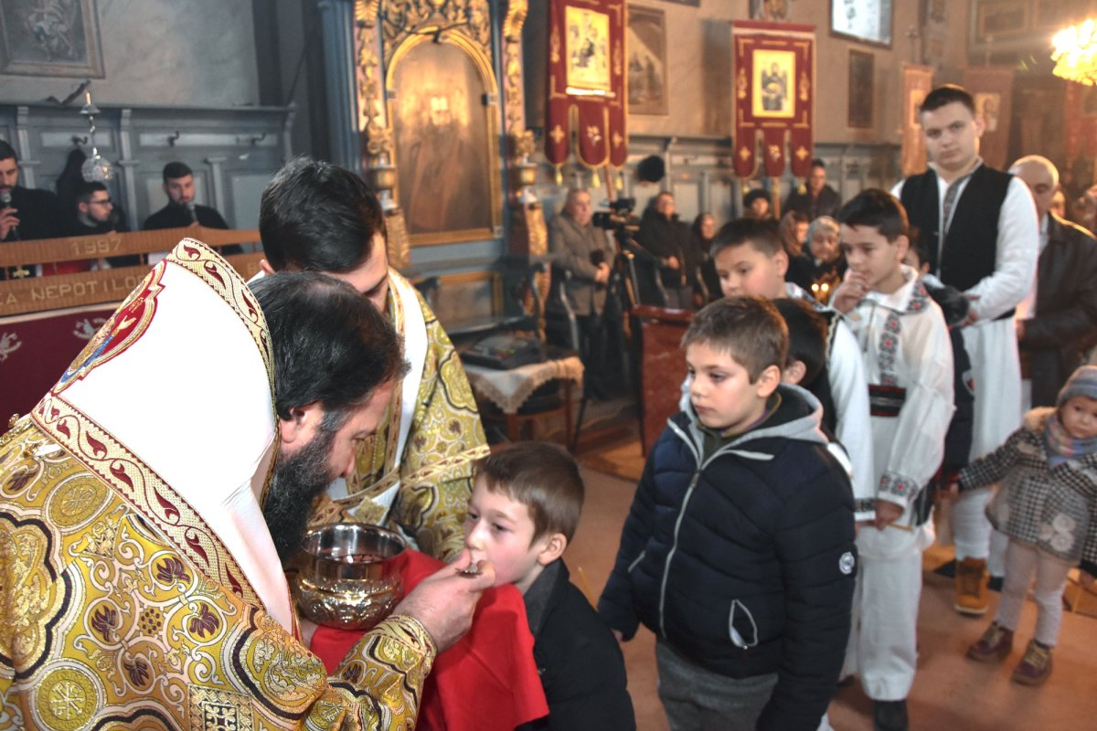 Slujiri arhierești în Mitropolia Banatului 2289