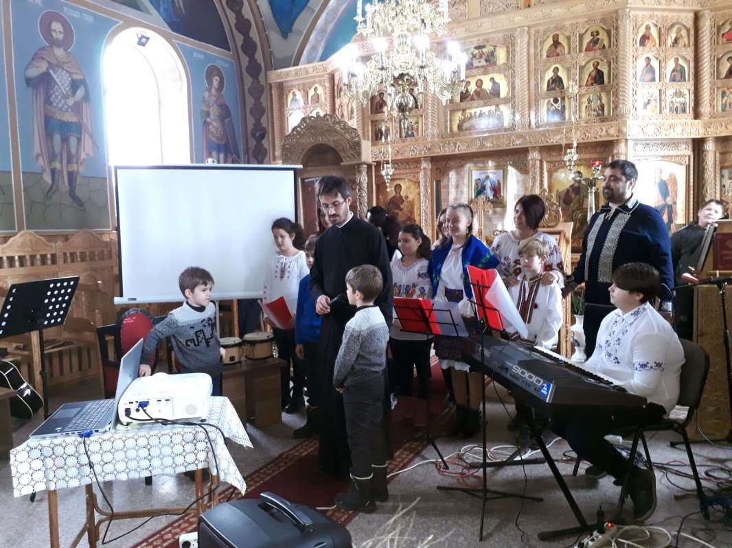 Omagiu lui Eminescu la parohia ilfoveană Bălăceanca 2165