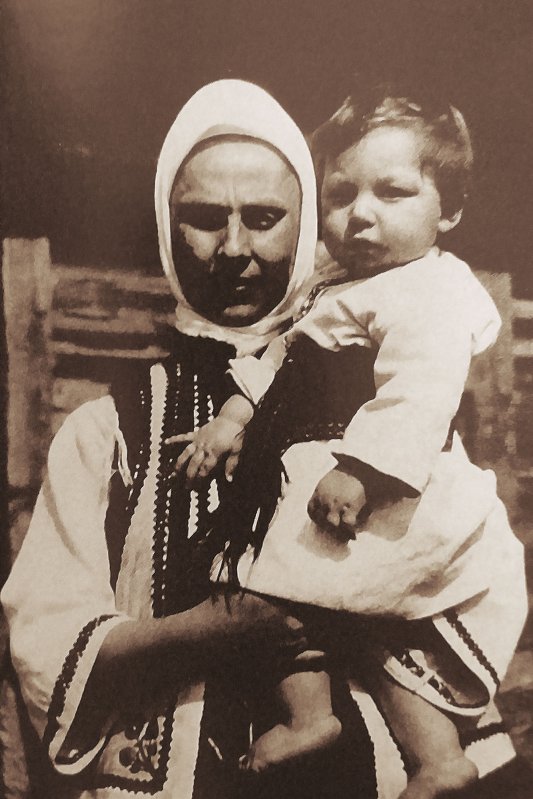 Lumea țărănească, tezaur identitar 2114