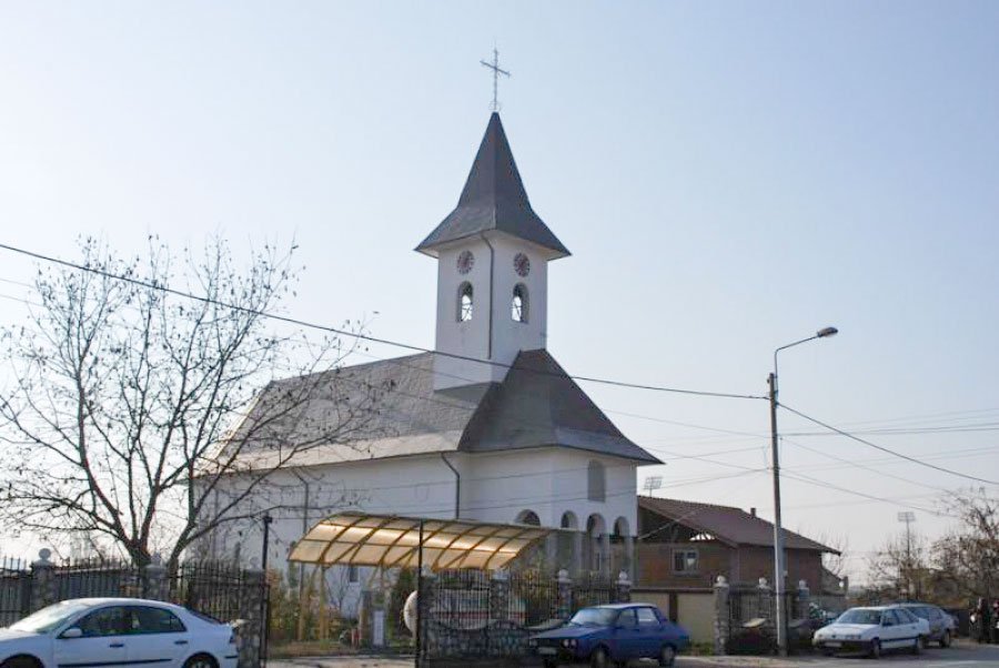 Liturghie arhierească în parohia severineană „Sfântul Ioan Gură de Aur” 2075