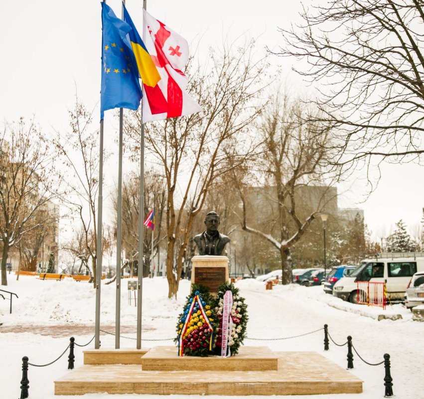 Poetul şi diplomatul georgian Bessarion Gabashvili, comemorat la Iaşi 1941