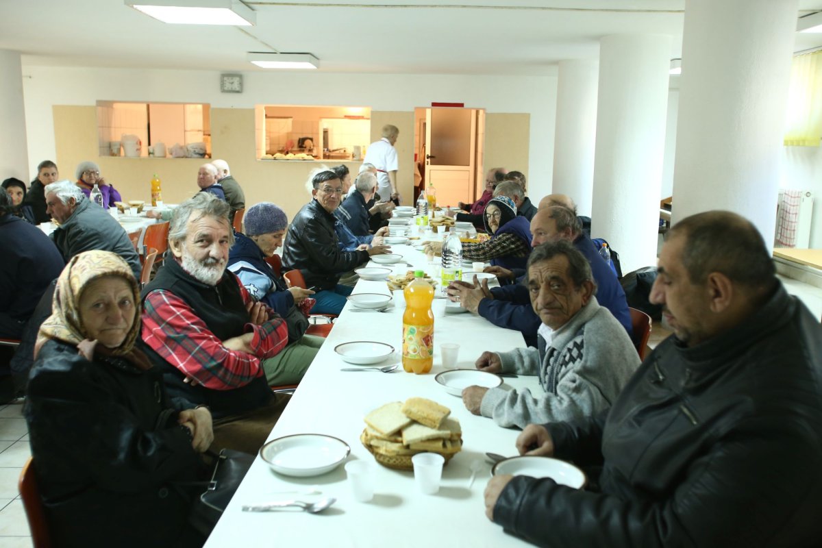 Hrană zilnică pentru nevoiași, oferită de Arhiepiscopia Sibiului 1875