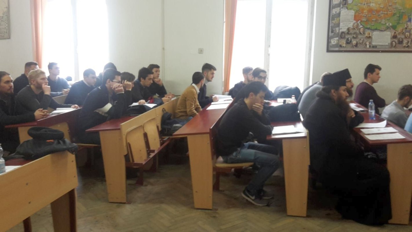 Întâlnire a studenţilor teologi ieşeni cu profesorul dr. Krastu Banev 1793
