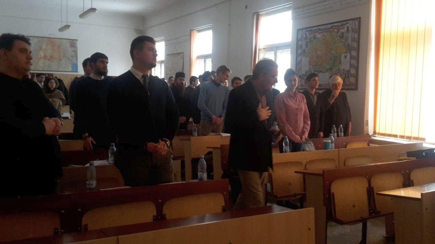 Întâlnire a studenţilor teologi ieşeni cu profesorul dr. Krastu Banev 1794