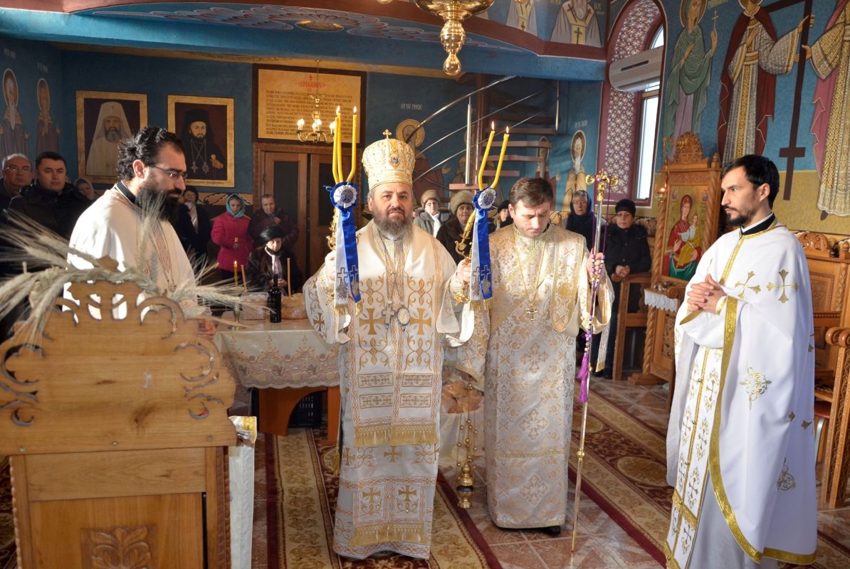 Slujiri arhiereşti în Duminica  a 31-a după Rusalii 1819