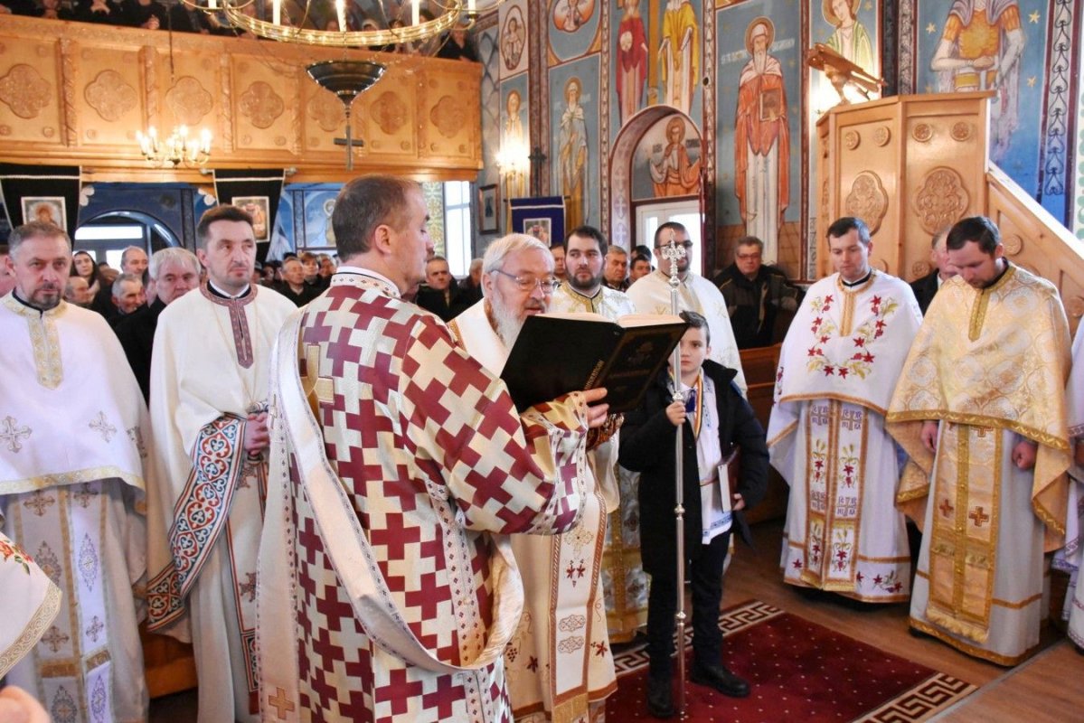 Slujiri arhiereşti în Duminica  a 31-a după Rusalii 1820