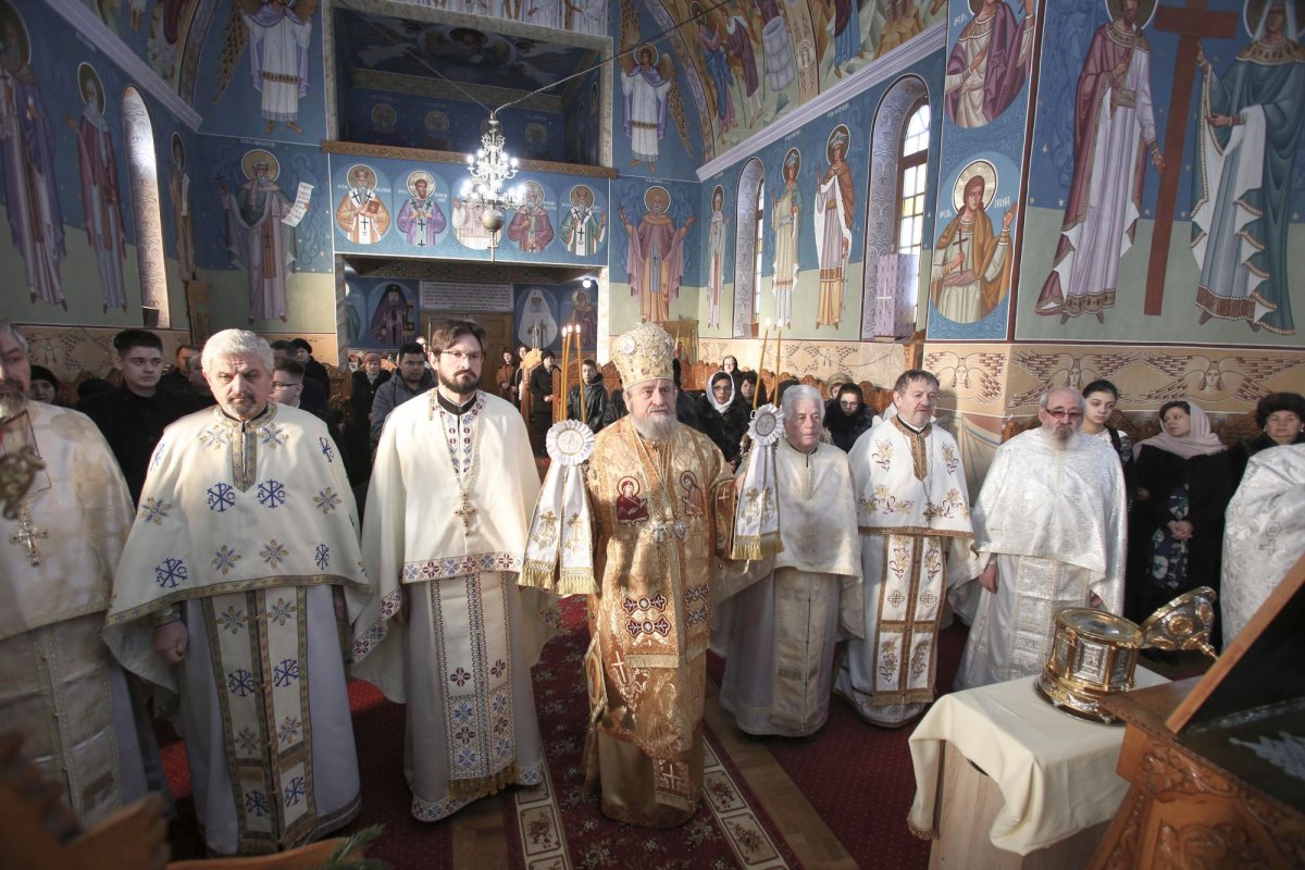 Slujiri arhiereşti în Duminica  a 31-a după Rusalii 1821
