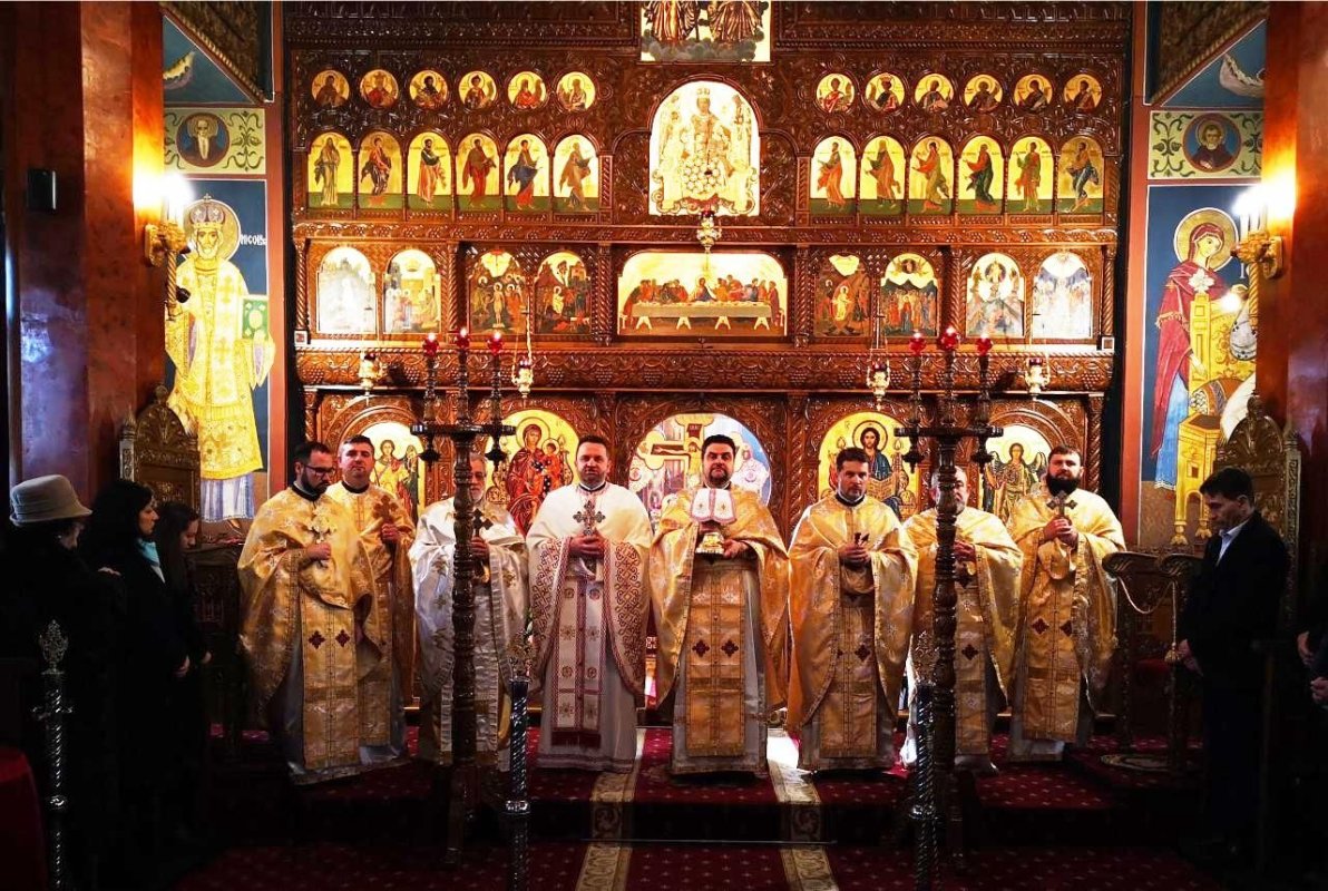 Sărbătoare la Biserica „Sfinţii  Trei Ierarhi” din Aiud 1742