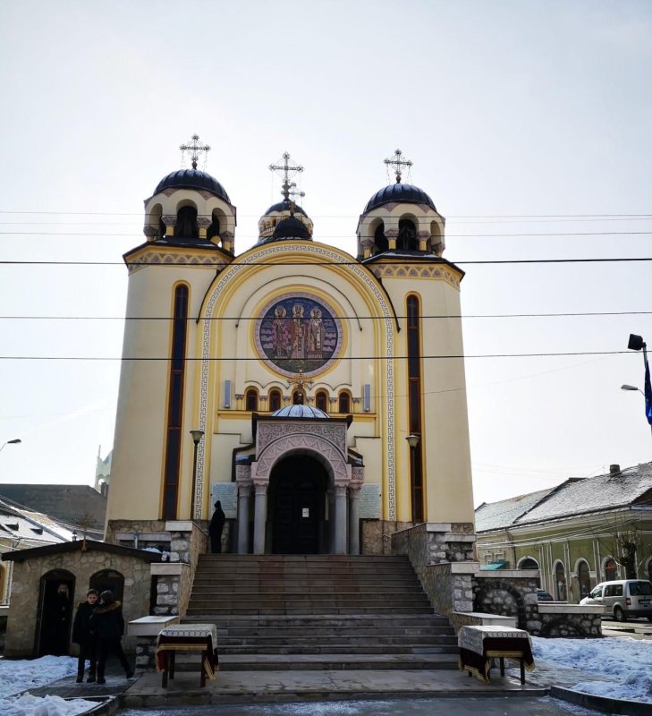Sărbătoare la Biserica „Sfinţii  Trei Ierarhi” din Aiud 1746