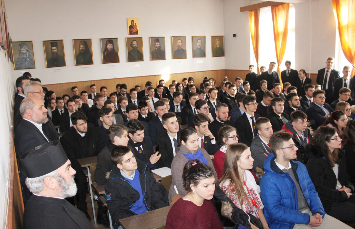 Simpozion interliceal la Seminarul Teologic Ortodox din Galaţi 1670