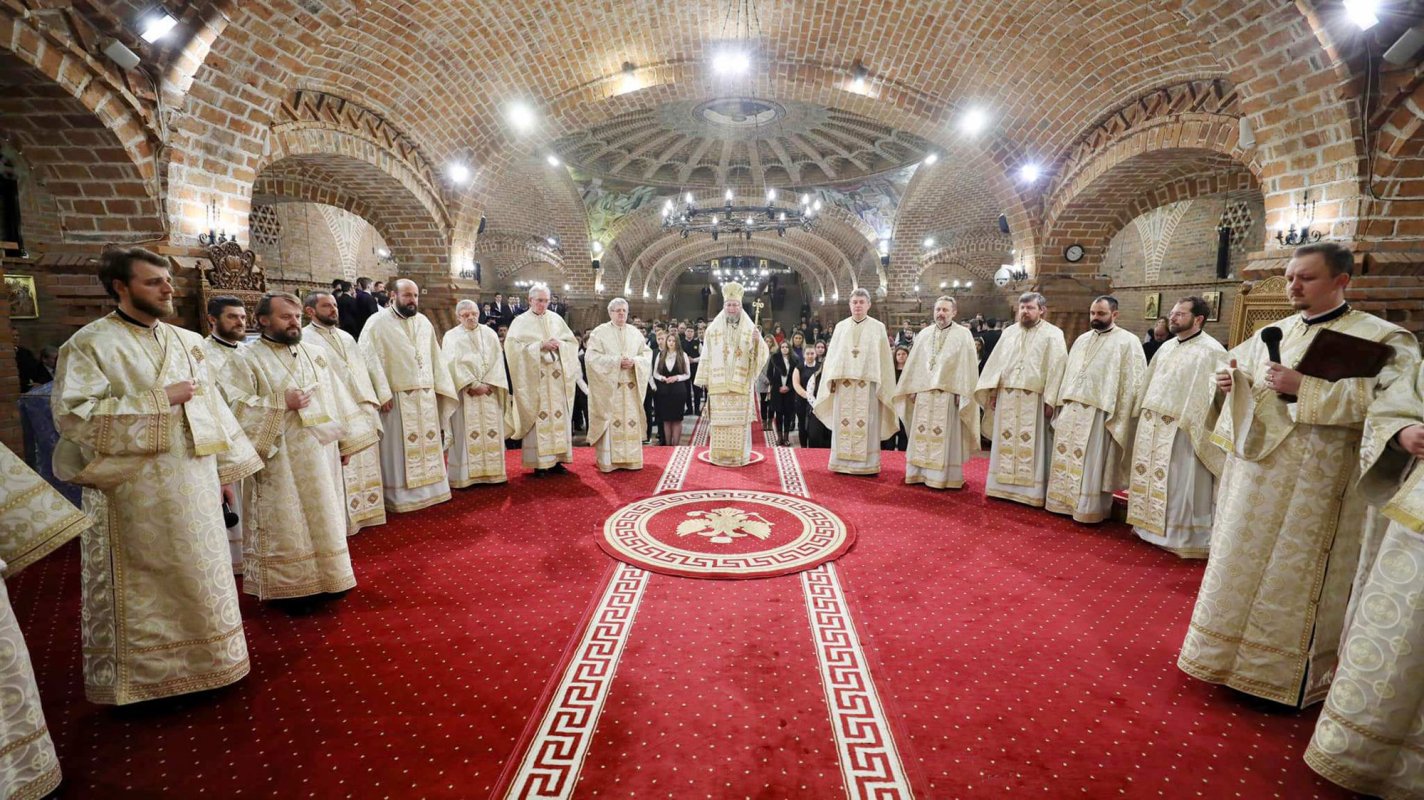 Slujiri arhiereşti la hramul şcolilor teologice, de Sfinţii Trei Ierarhi 1579