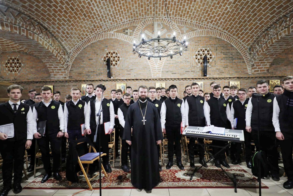 Slujiri arhiereşti la hramul şcolilor teologice, de Sfinţii Trei Ierarhi 1581