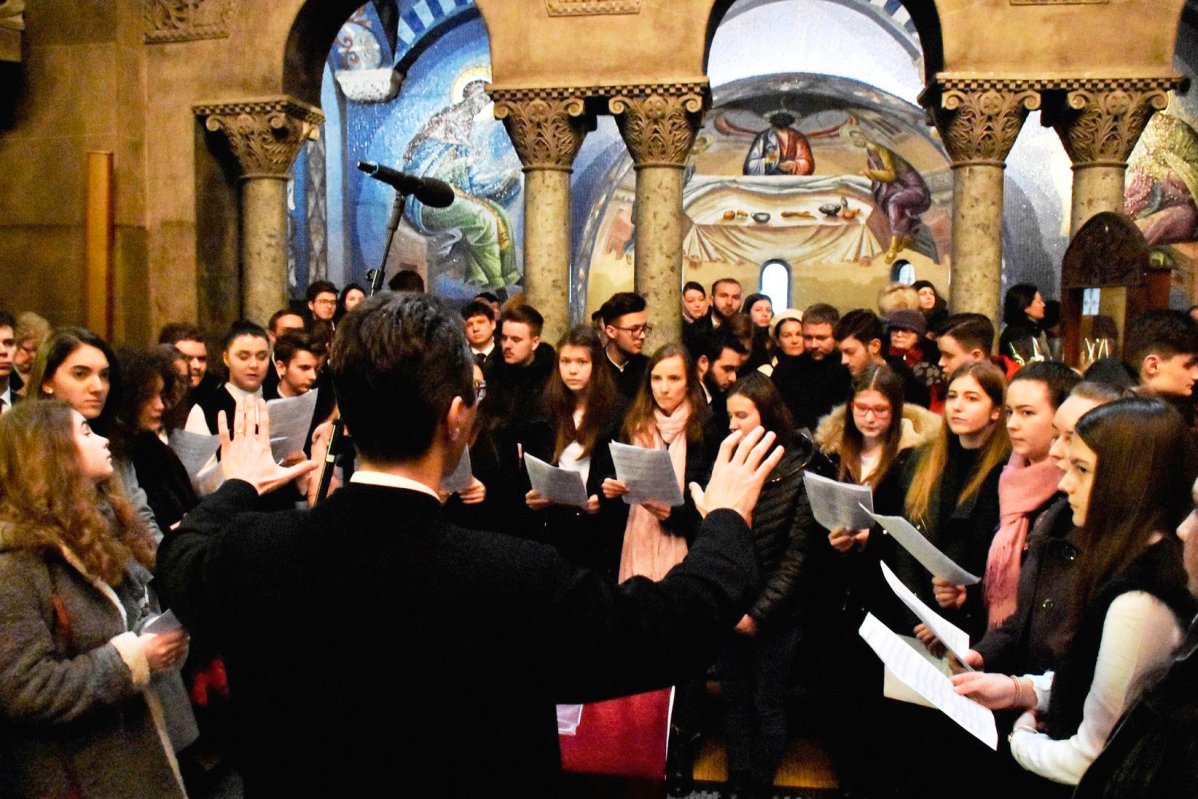 Slujiri arhiereşti la hramul şcolilor teologice, de Sfinţii Trei Ierarhi 1595