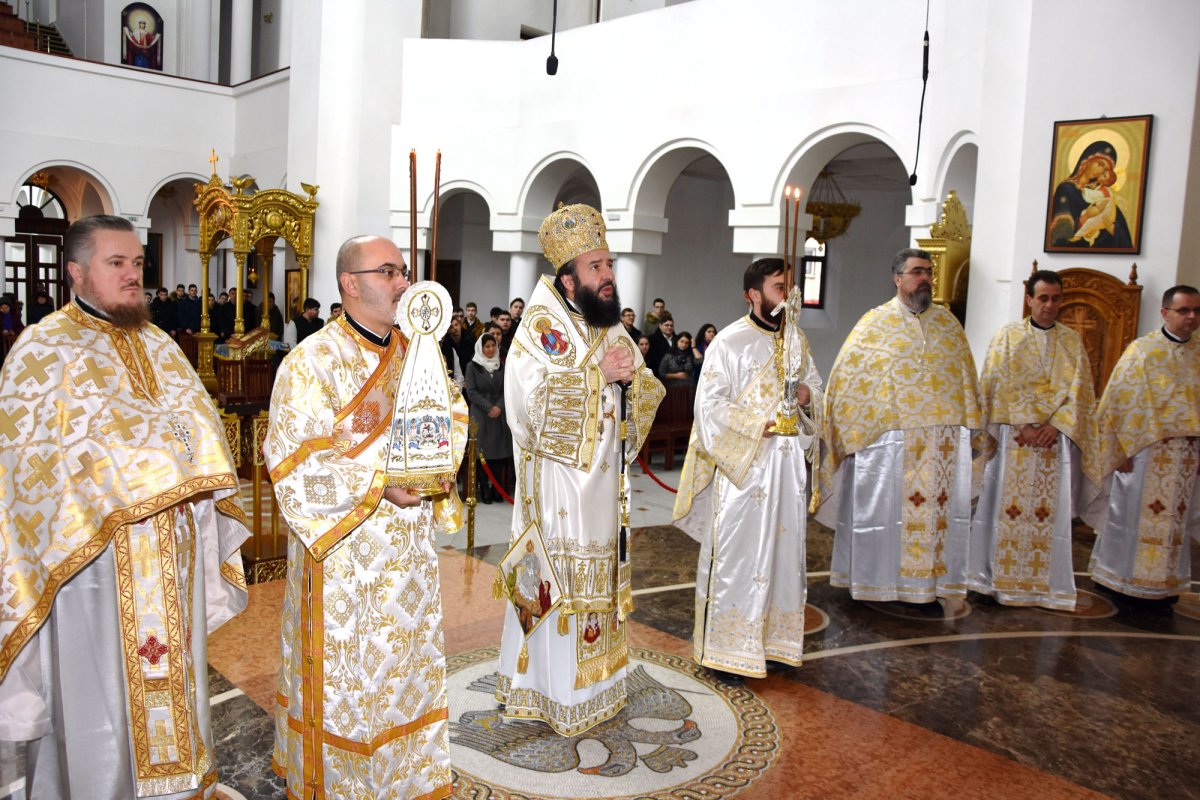 Studenții și elevii teologi din Arad și Caransebeș și-au cinstit ocrotitorii 1608