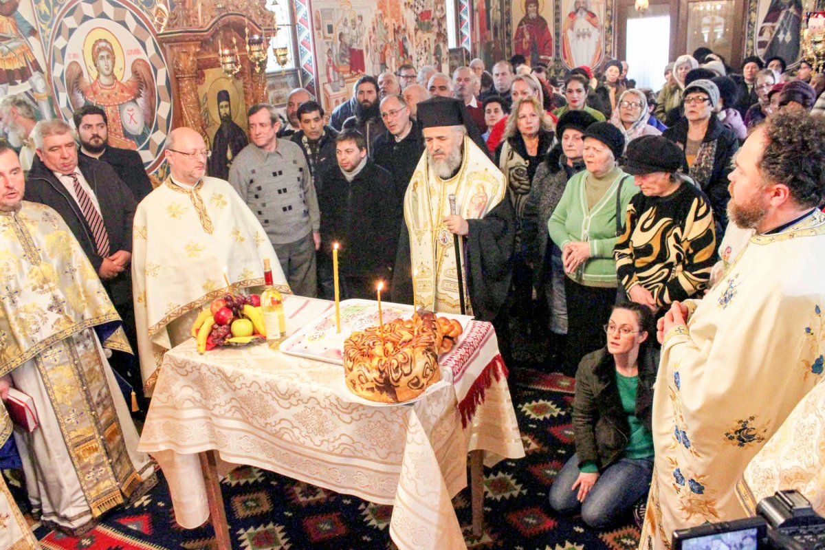 Hram la capela Spitalului de copii din Galați 1488