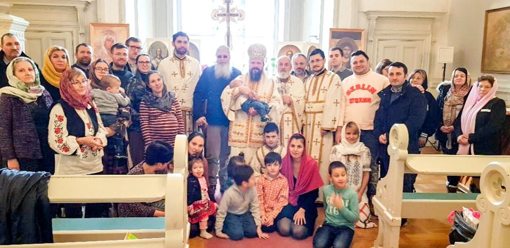 Sfinţii Trei Ierarhi, sărbătoriţi în diaspora românească 1495