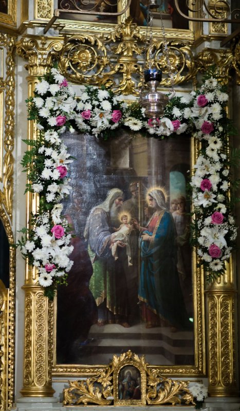 7 arhierei şi zeci de preoţi, la hramul istoric al Catedralei Mitropolitane din Iaşi 1413