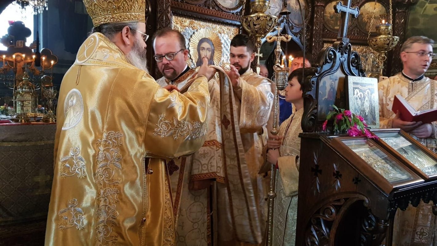 Slujbe arhiereşti la Tisa Silvestri şi la Huşi 1328