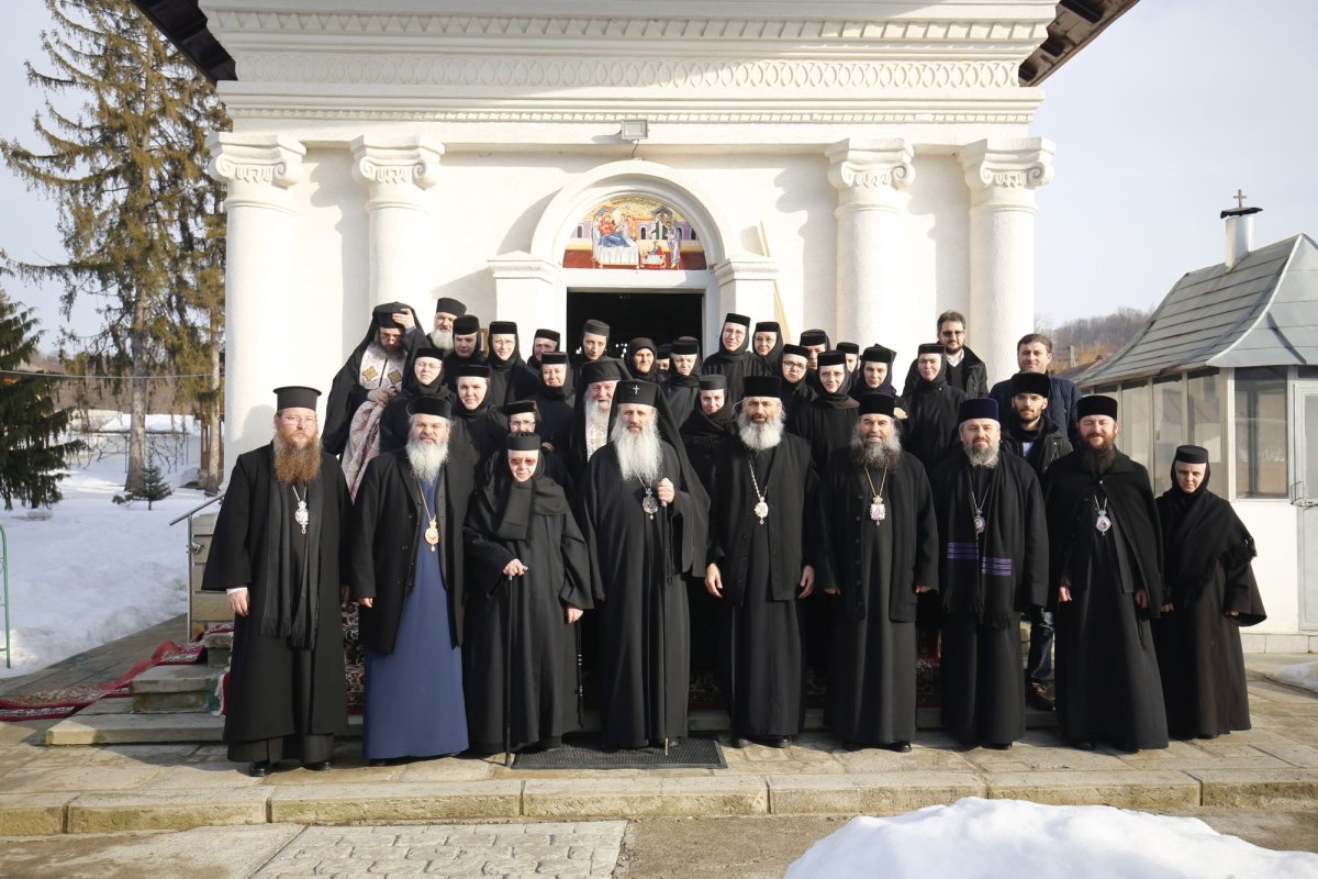 Şapte ierarhi în pelerinaj în patria Patriarhului Teoctist 1249