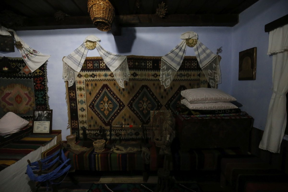 Şapte ierarhi în pelerinaj în patria Patriarhului Teoctist 1253