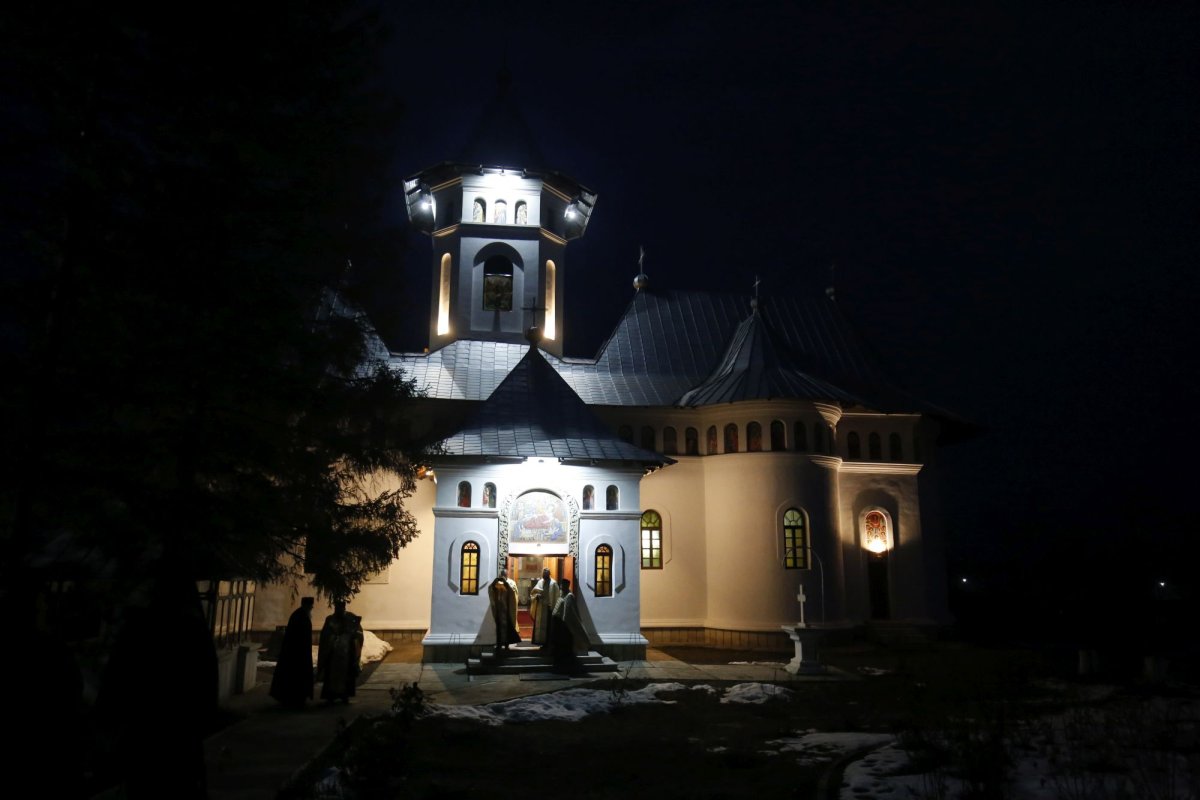 Şapte ierarhi în pelerinaj în patria Patriarhului Teoctist 1255