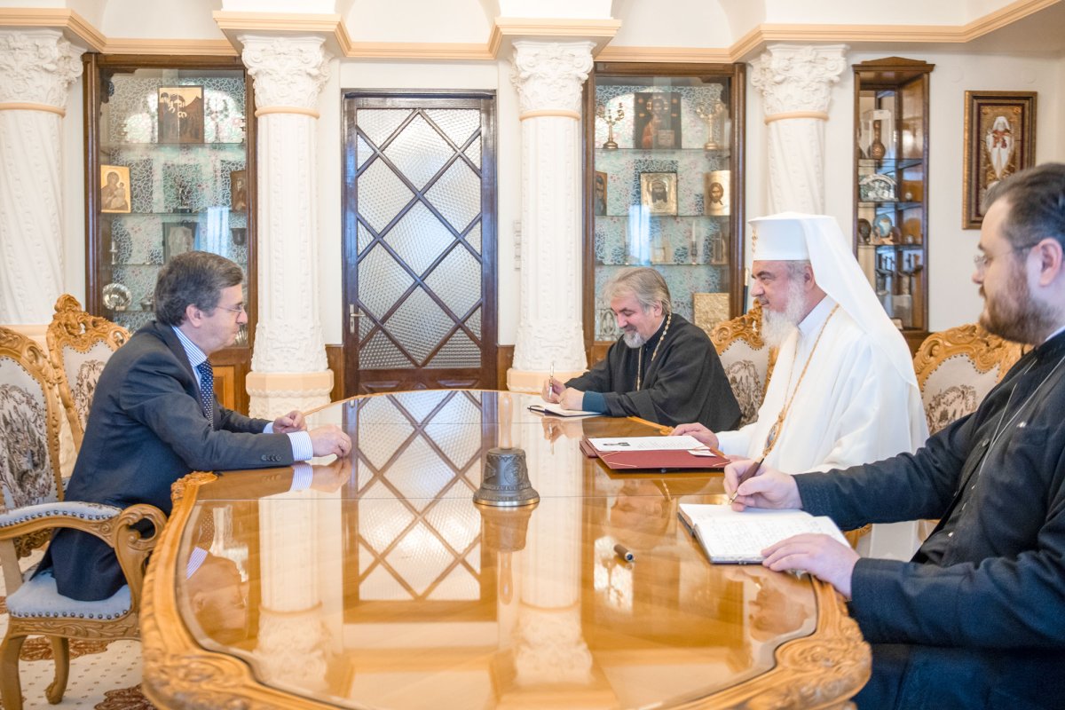 Patriarhul României s-a întâlnit cu ambasadorul Spaniei 1174