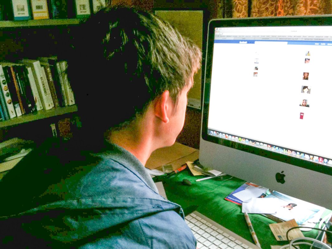 Pericolele abuzului de internet 1195