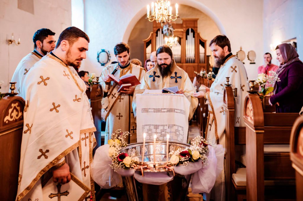 Slujiri arhierești în Europa de Nord 1180