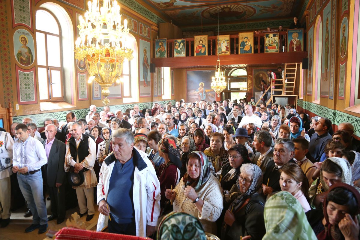 Șirnea, vatră de rugăciune ocrotită de Munții Piatra Craiului 1103