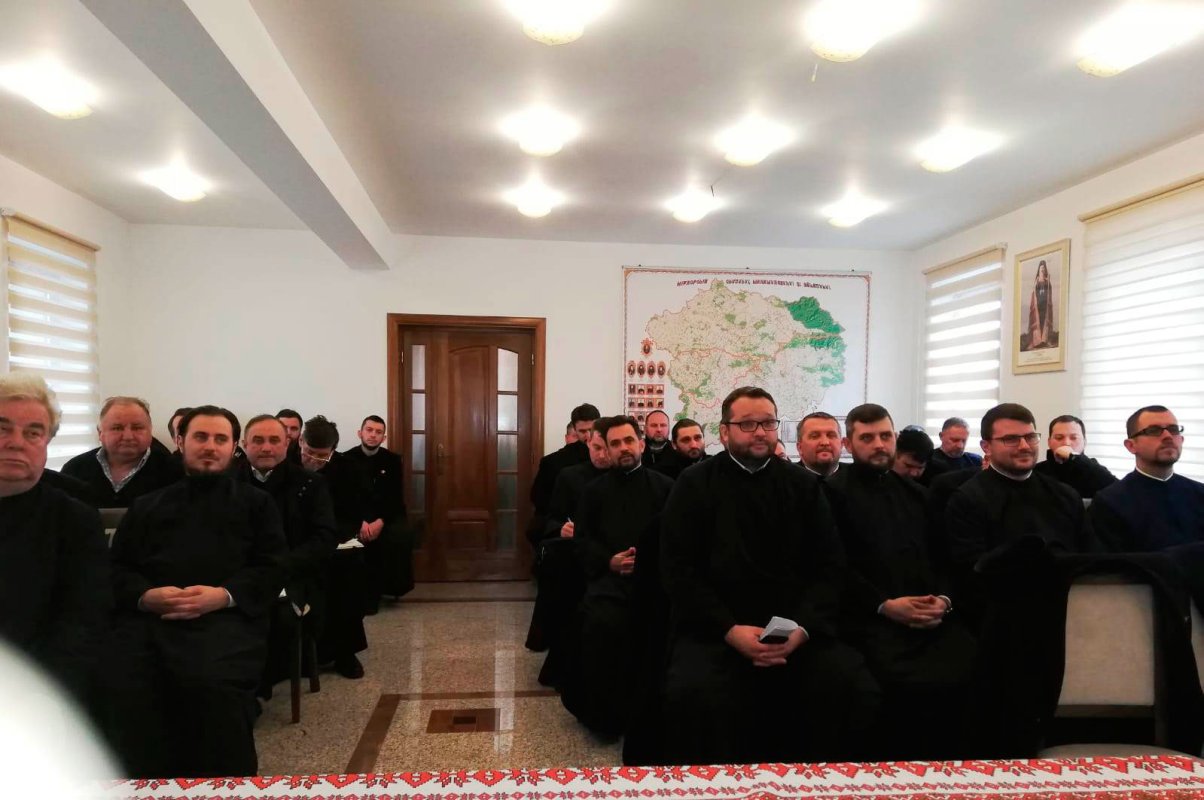 Şedinţa lunară a preoţilor din Protopopiatul Gherla 828