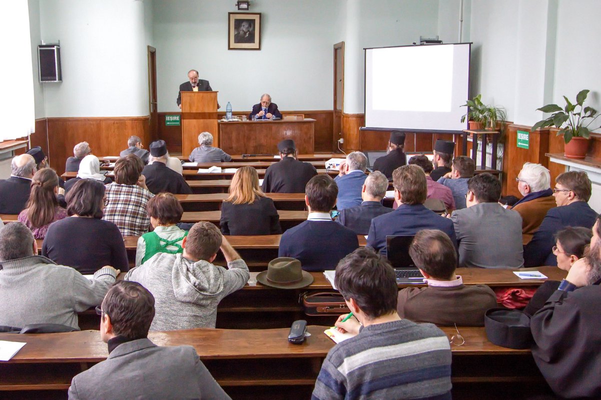 Simpozion de istorie la Institutul „Nicolae Iorga” 851