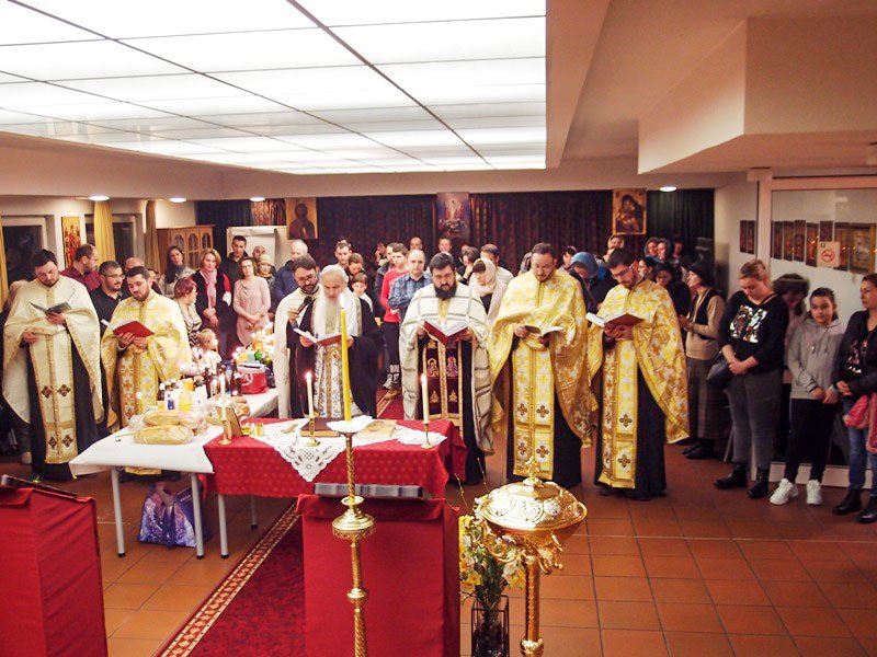 Vizite arhierești la românii din Germania 761