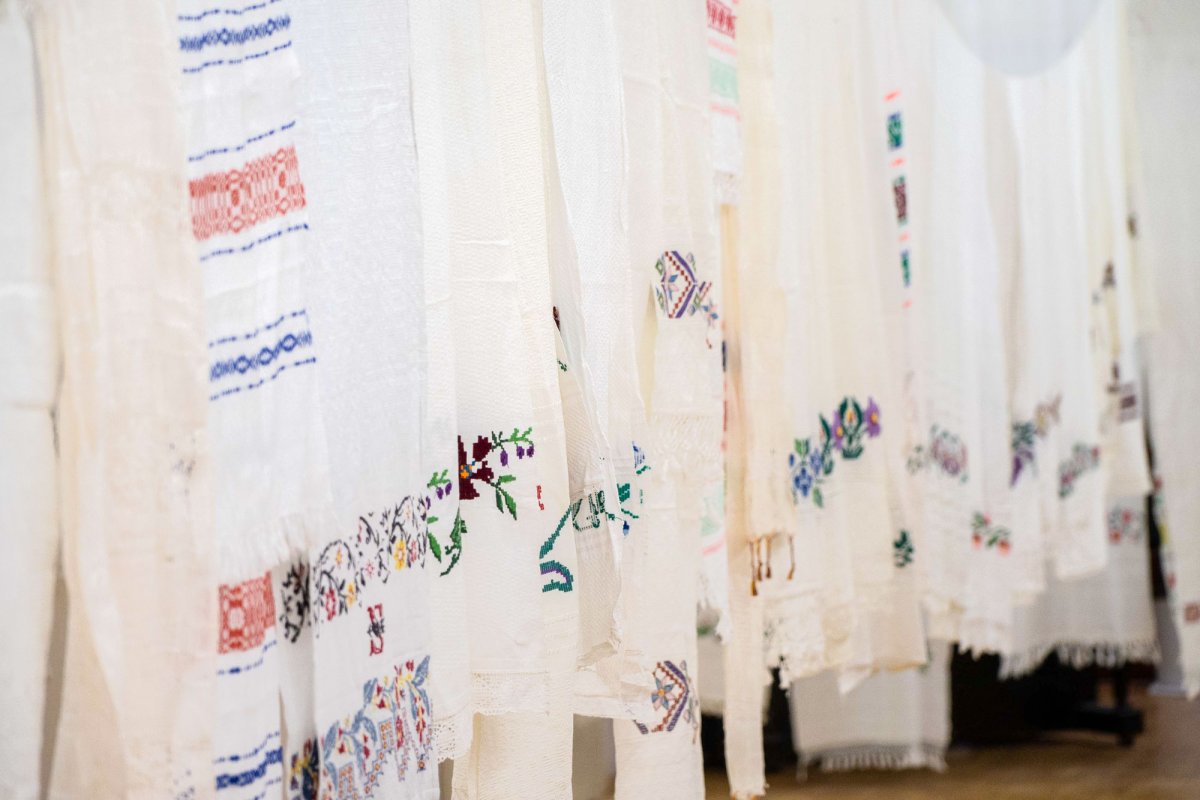 Vernisajul expoziției „Ștergarul, între simbol și utilitate” 642