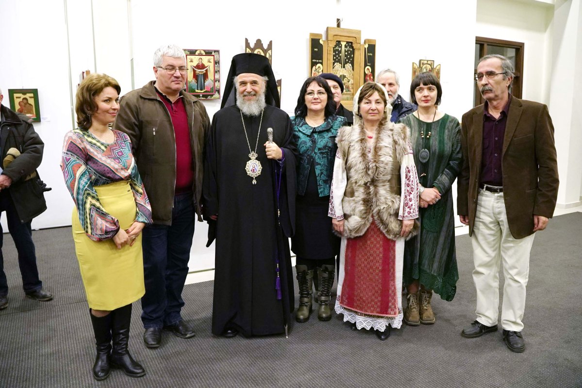 Expoziţia „Candela de veghe” la Muzeul eparhial din Galați 611